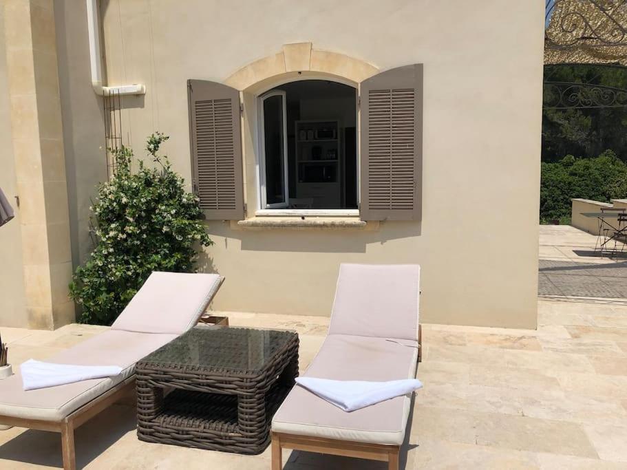 Appartement Dans Bastide A Saint Remy De Provence Екстериор снимка
