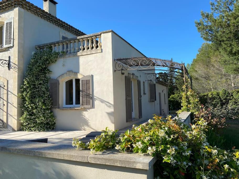 Appartement Dans Bastide A Saint Remy De Provence Екстериор снимка